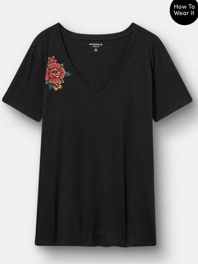 NWT Torrid Tattoo Rose classic fit v-neck tee shirt size 2 2X 18 20